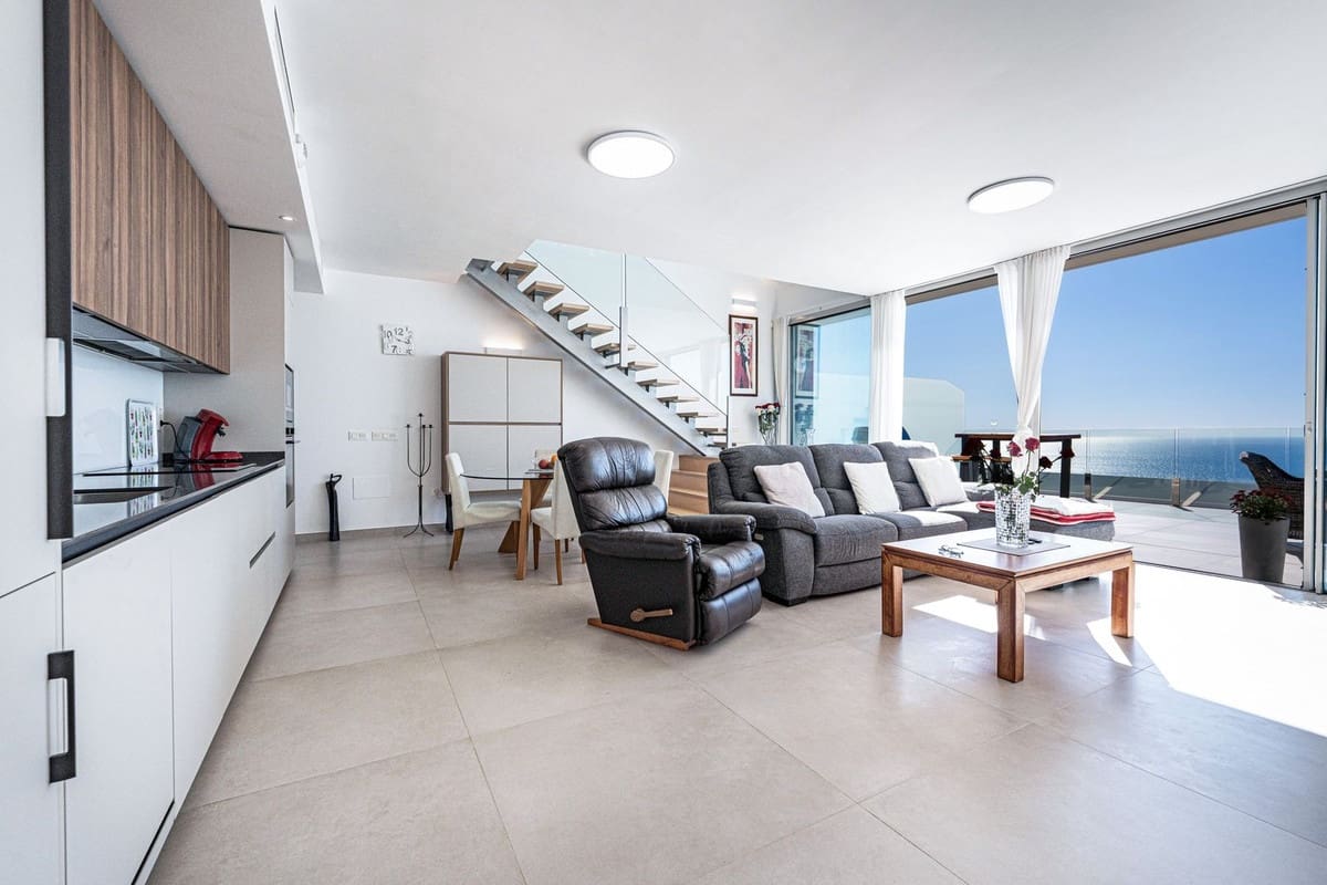 3 soveværelse Penthouse til salg i Benalmadena med swimmingpool garage - € 1.095.000 (Ref: 9540515)