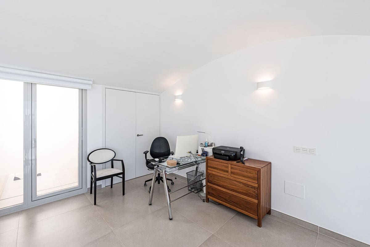 3 soveværelse Penthouse til salg i Benalmadena med swimmingpool garage - € 1.095.000 (Ref: 9540515)