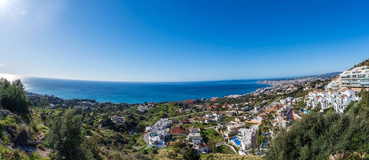 3 soveværelse Penthouse til salg i Benalmadena med swimmingpool garage - € 1.095.000 (Ref: 9540515)