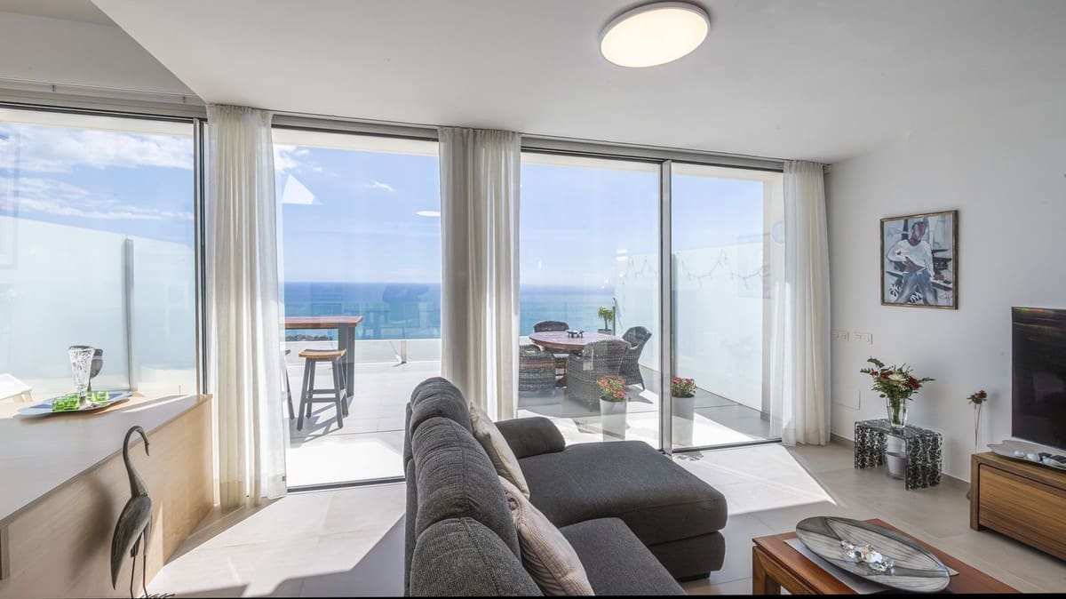 3 soveværelse Penthouse til salg i Benalmadena med swimmingpool garage - € 1.095.000 (Ref: 9540516)