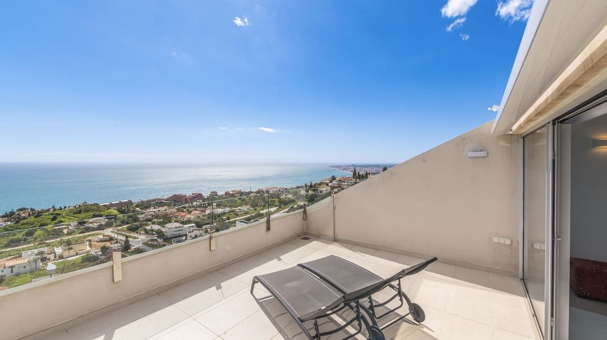 3 soveværelse Penthouse til salg i Benalmadena med swimmingpool garage - € 1.095.000 (Ref: 9540516)