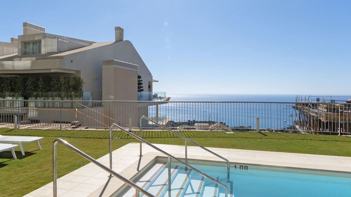 3 soveværelse Penthouse til salg i Benalmadena med swimmingpool garage - € 1.095.000 (Ref: 9540516)