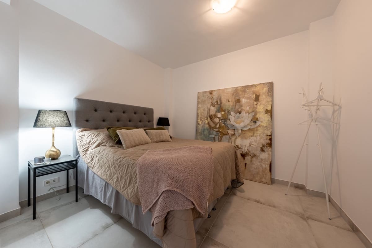 3 soverom Penthouse til salgs i Nueva Andalucia med svømmebasseng - € 1 095 000 (Ref: 9540517)