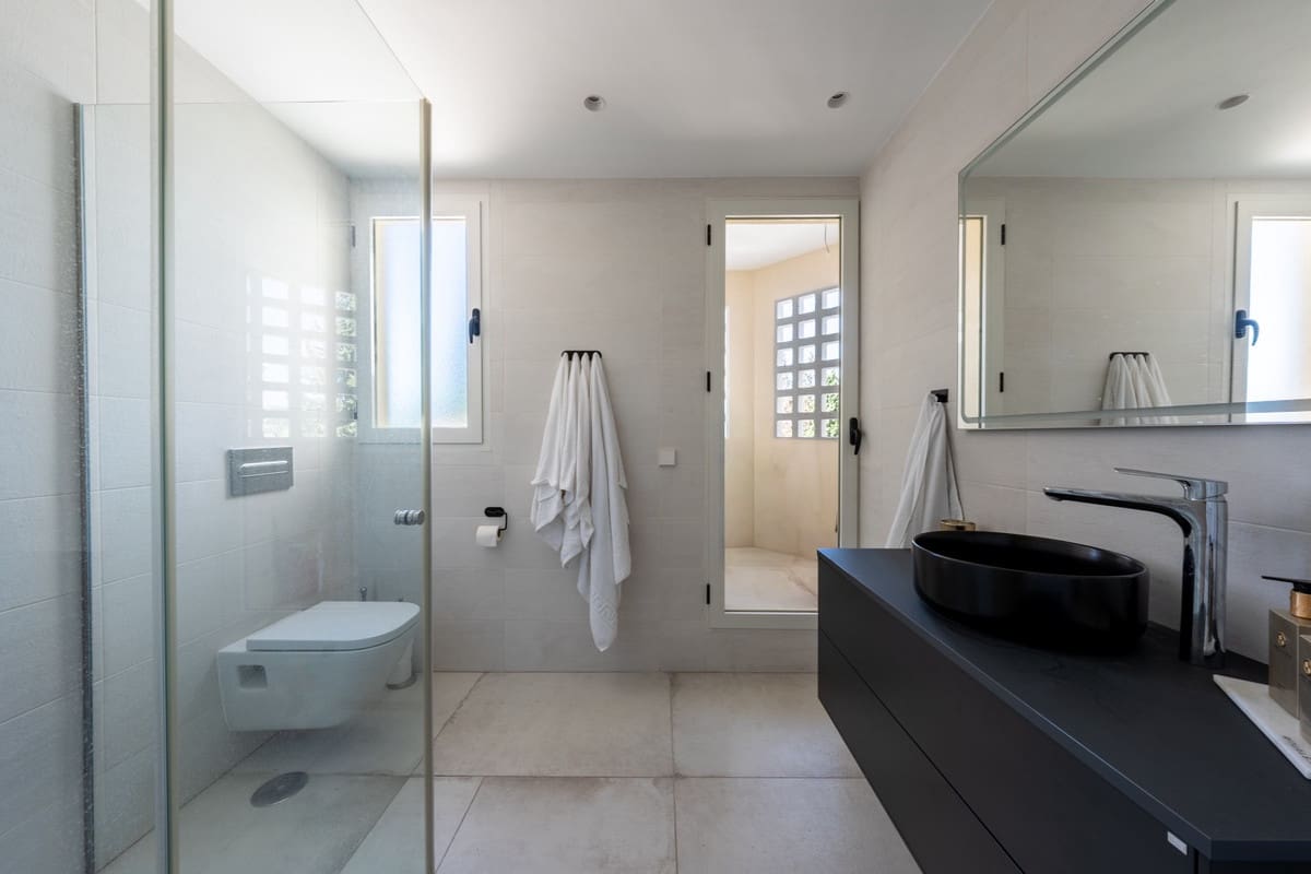 3 soverom Penthouse til salgs i Nueva Andalucia med svømmebasseng - € 1 095 000 (Ref: 9540517)