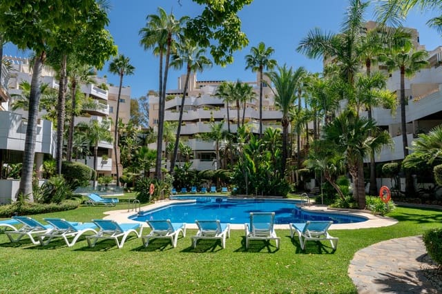 3 soverom Penthouse til salgs i La Dama de Noche - La Alzambra, Marbella med svømmebasseng - € 1 095 000 (Ref: 9540517)