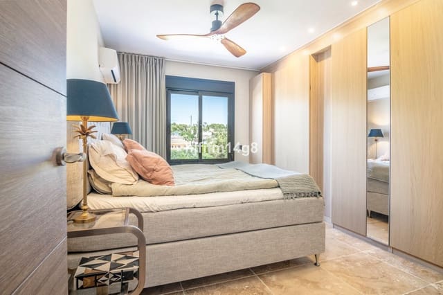 3 soverom Penthouse til salgs i La Dama de Noche - La Alzambra, Marbella med svømmebasseng - € 1 095 000 (Ref: 9540518)