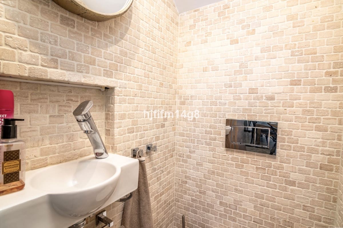 3 soverom Penthouse til salgs i Nueva Andalucia med svømmebasseng - € 1 095 000 (Ref: 9540518)