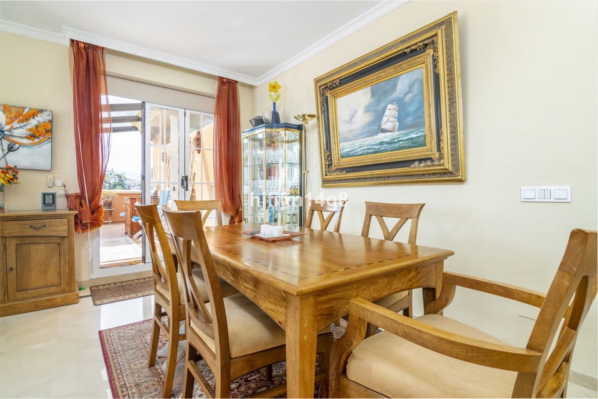 Ático de 3 habitaciones en Nueva Andalucia en venta con piscina - 1.150.000 € (Ref: 9540520)