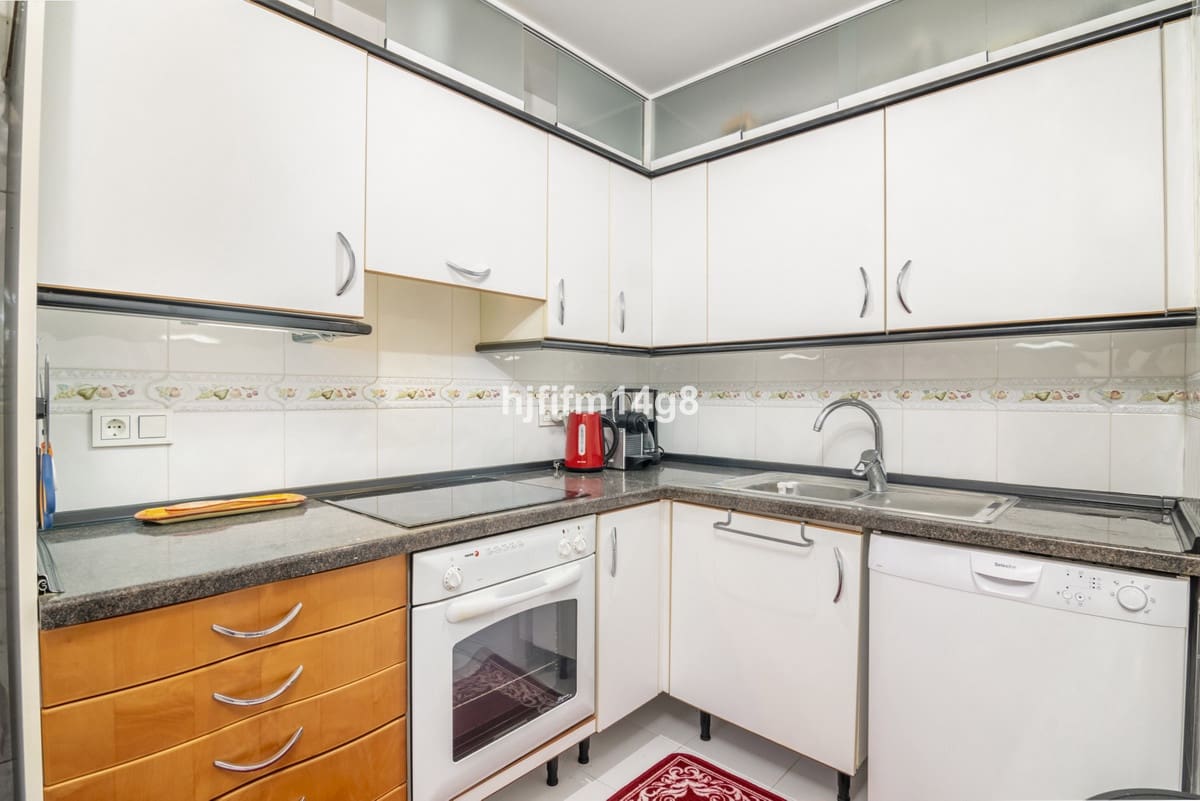 Ático de 3 habitaciones en Nueva Andalucia en venta con piscina - 1.150.000 € (Ref: 9540520)