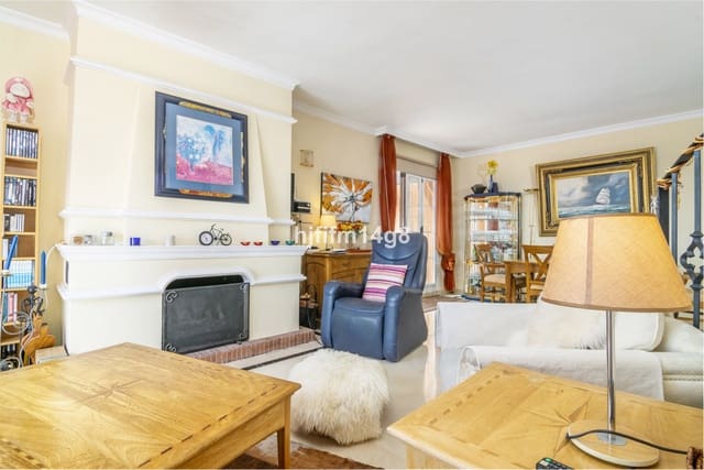 3 chambre Penthouse à vendre à La Dama de Noche - La Alzambra, Marbella avec piscine - 1 150 000 € (Ref: 9540520)