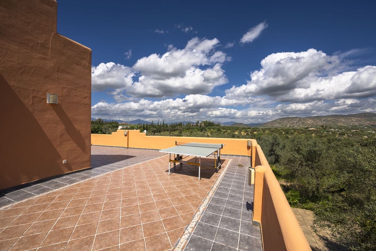 Finca/Casa Rural de 9 habitaciones en Alhaurín el Grande en venta con piscina - 1.150.000 € (Ref: 9540525)