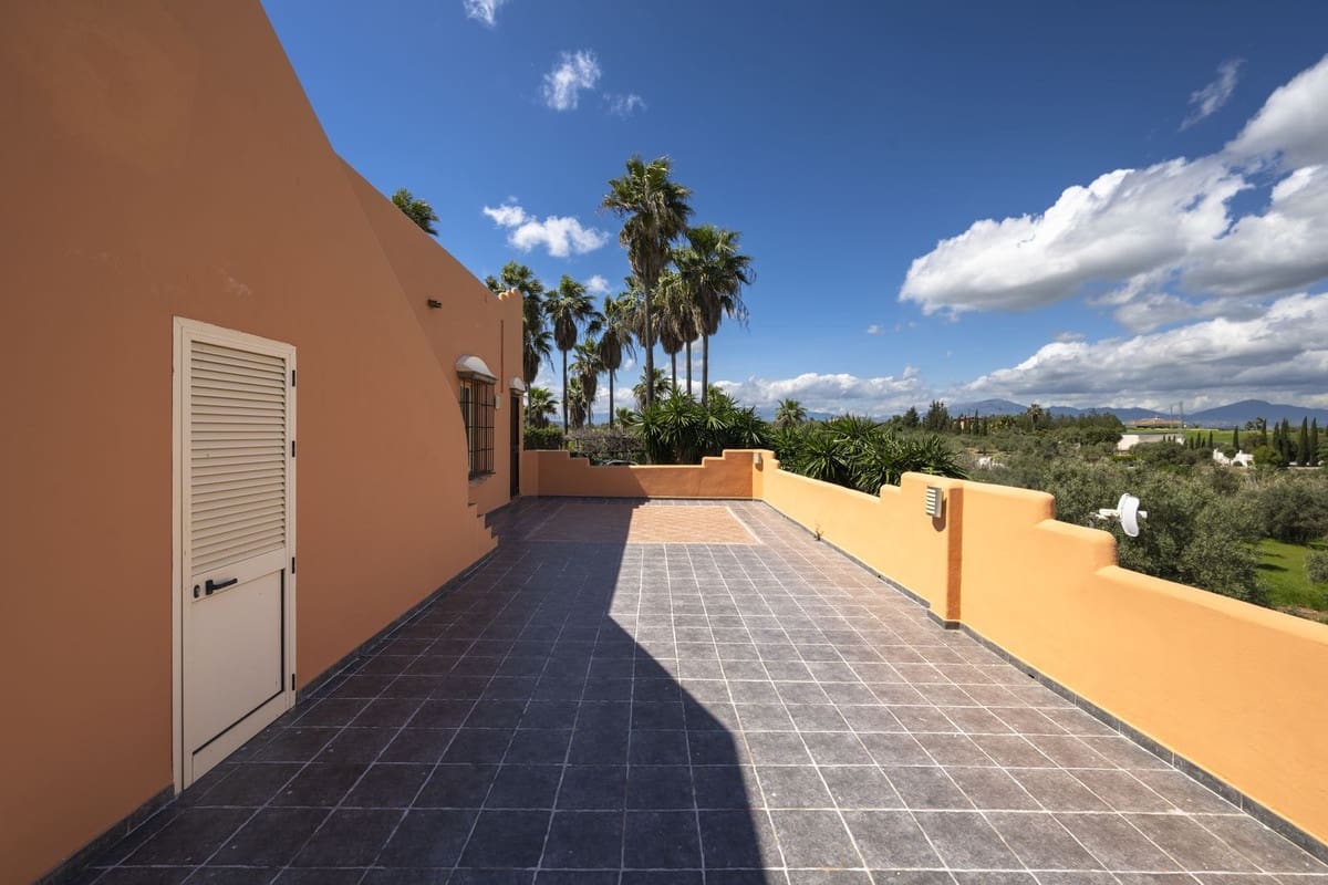 Finca/Casa Rural de 9 habitaciones en Alhaurín el Grande en venta con piscina - 1.150.000 € (Ref: 9540525)