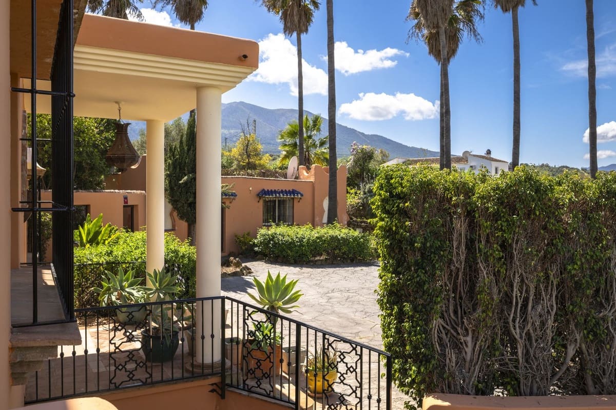 Finca/Casa Rural de 9 habitaciones en Alhaurín el Grande en venta con piscina - 1.150.000 € (Ref: 9540525)