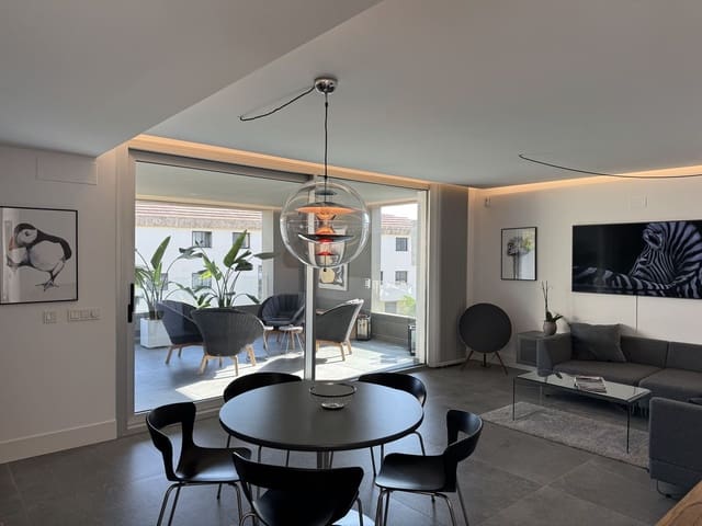 3 soverom Penthouse til salgs i La Dama de Noche - La Alzambra, Marbella med svømmebasseng garasje - € 1 195 000 (Ref: 9540528)