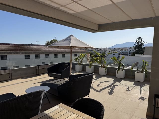 3 soverom Penthouse til salgs i La Dama de Noche - La Alzambra, Marbella med svømmebasseng garasje - € 1 195 000 (Ref: 9540528)