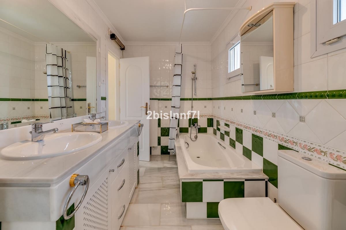 3 sypialnia Penthouse na sprzedaż w Elviria - 1 195 000 € (Ref: 9540529)