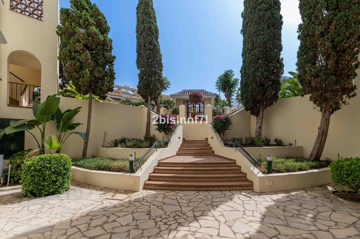 3 sypialnia Penthouse na sprzedaż w Elviria - 1 195 000 € (Ref: 9540529)