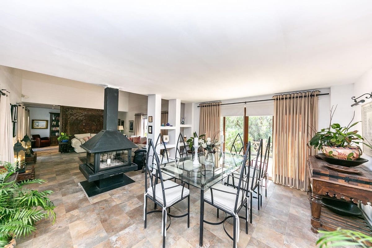 6 sypialnia Finka/Dom wiejski na sprzedaż w Mijas z basenem - 1 195 000 € (Ref: 9540531)