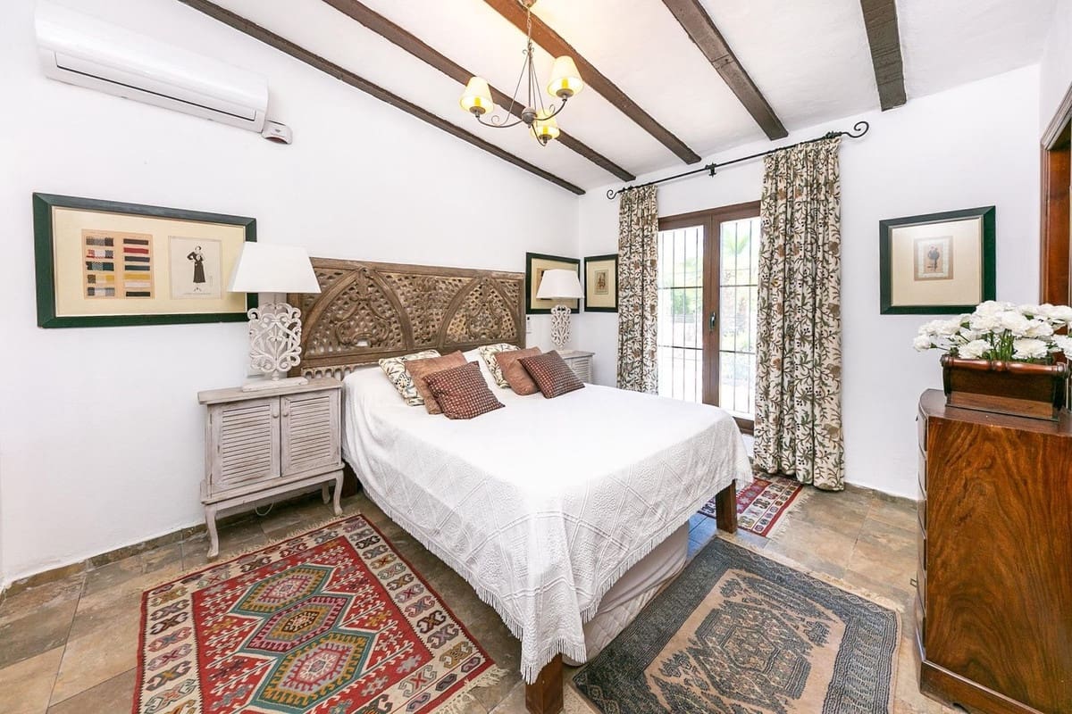 6 sypialnia Finka/Dom wiejski na sprzedaż w Mijas z basenem - 1 195 000 € (Ref: 9540531)