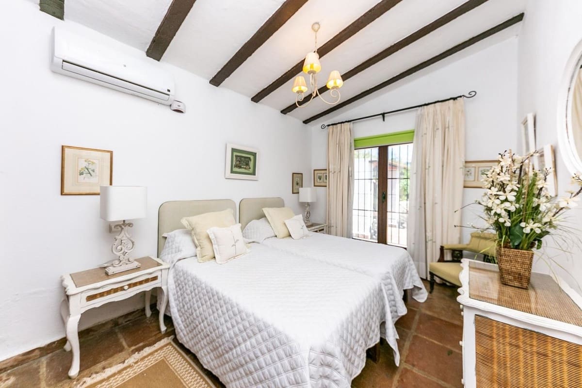 6 sypialnia Finka/Dom wiejski na sprzedaż w Mijas z basenem - 1 195 000 € (Ref: 9540531)