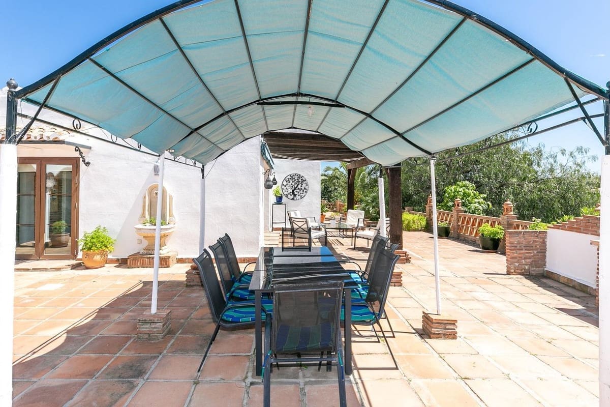 6 sypialnia Finka/Dom wiejski na sprzedaż w Mijas z basenem - 1 195 000 € (Ref: 9540531)