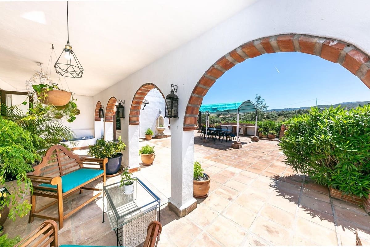 6 sypialnia Finka/Dom wiejski na sprzedaż w Mijas z basenem - 1 195 000 € (Ref: 9540531)