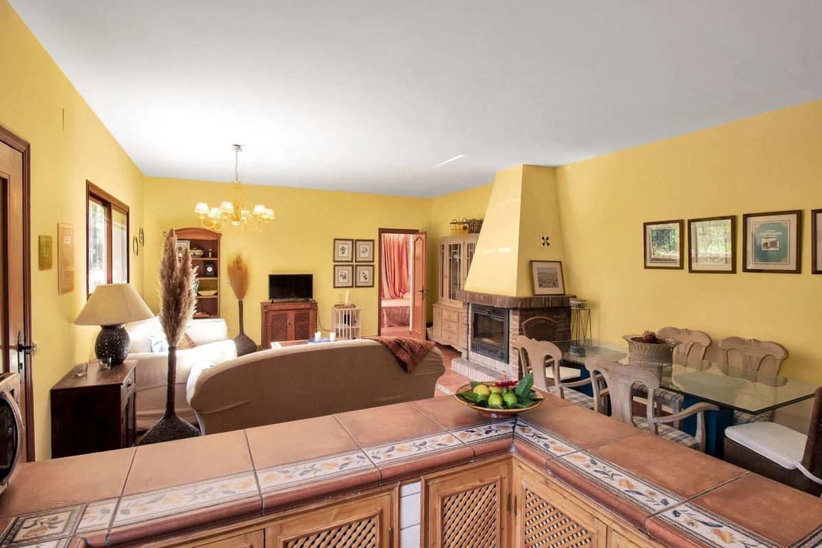 3 sypialnia Finka/Dom wiejski na sprzedaż w Ojen z basenem - 1 198 000 € (Ref: 9540532)