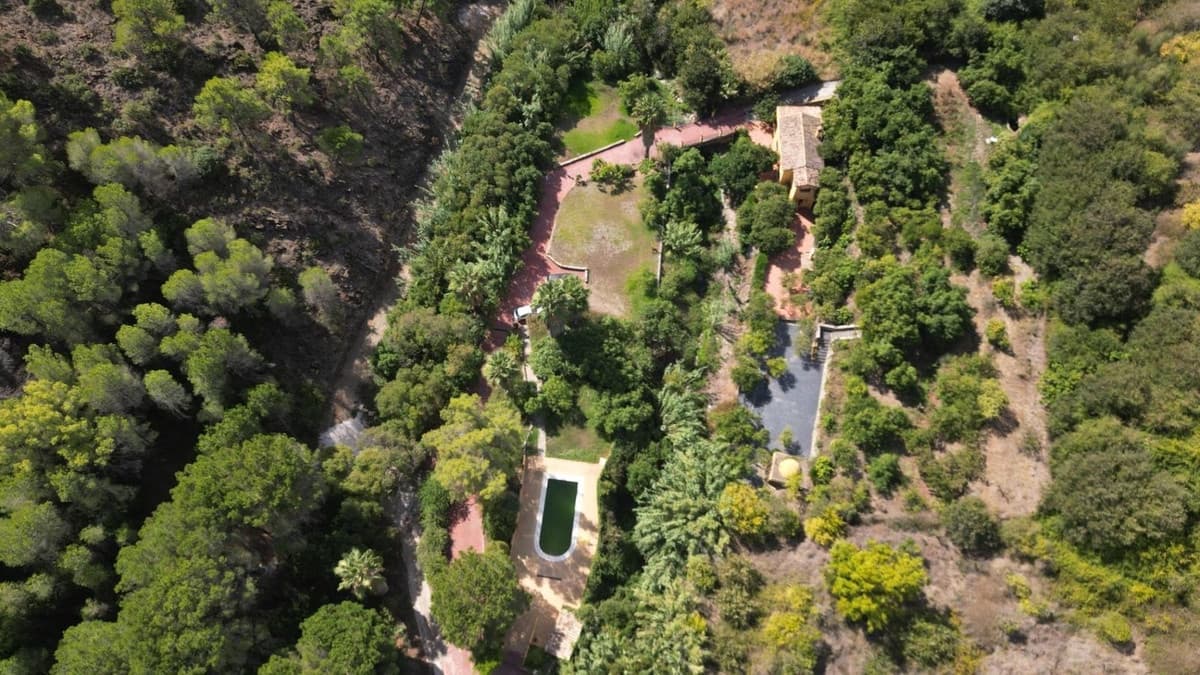 3 sypialnia Finka/Dom wiejski na sprzedaż w Ojen z basenem - 1 198 000 € (Ref: 9540532)