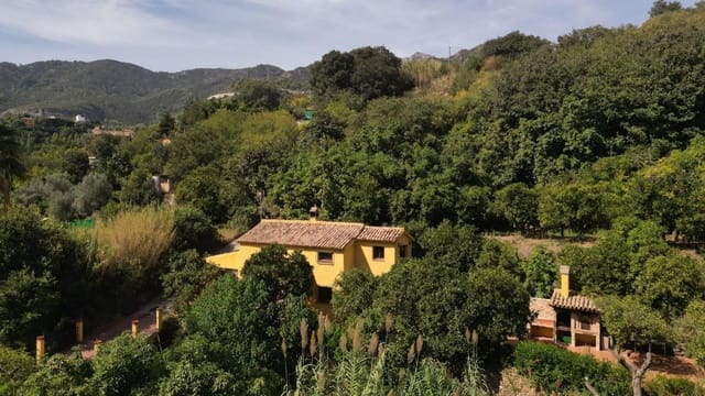 3 quarto Quinta/Casa Rural para venda em Ojen com piscina - 1 198 000 € (Ref: 9540532)
