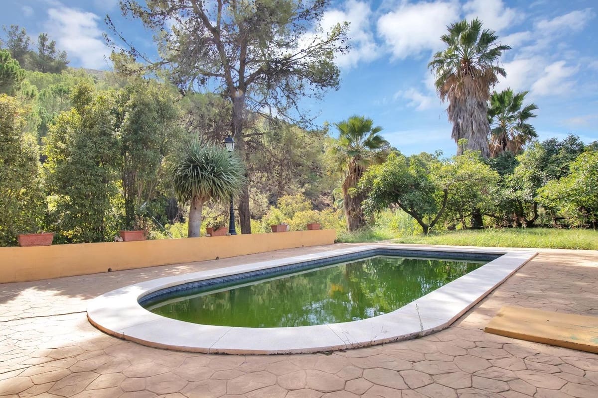 3 sypialnia Finka/Dom wiejski na sprzedaż w Ojen z basenem - 1 198 000 € (Ref: 9540532)