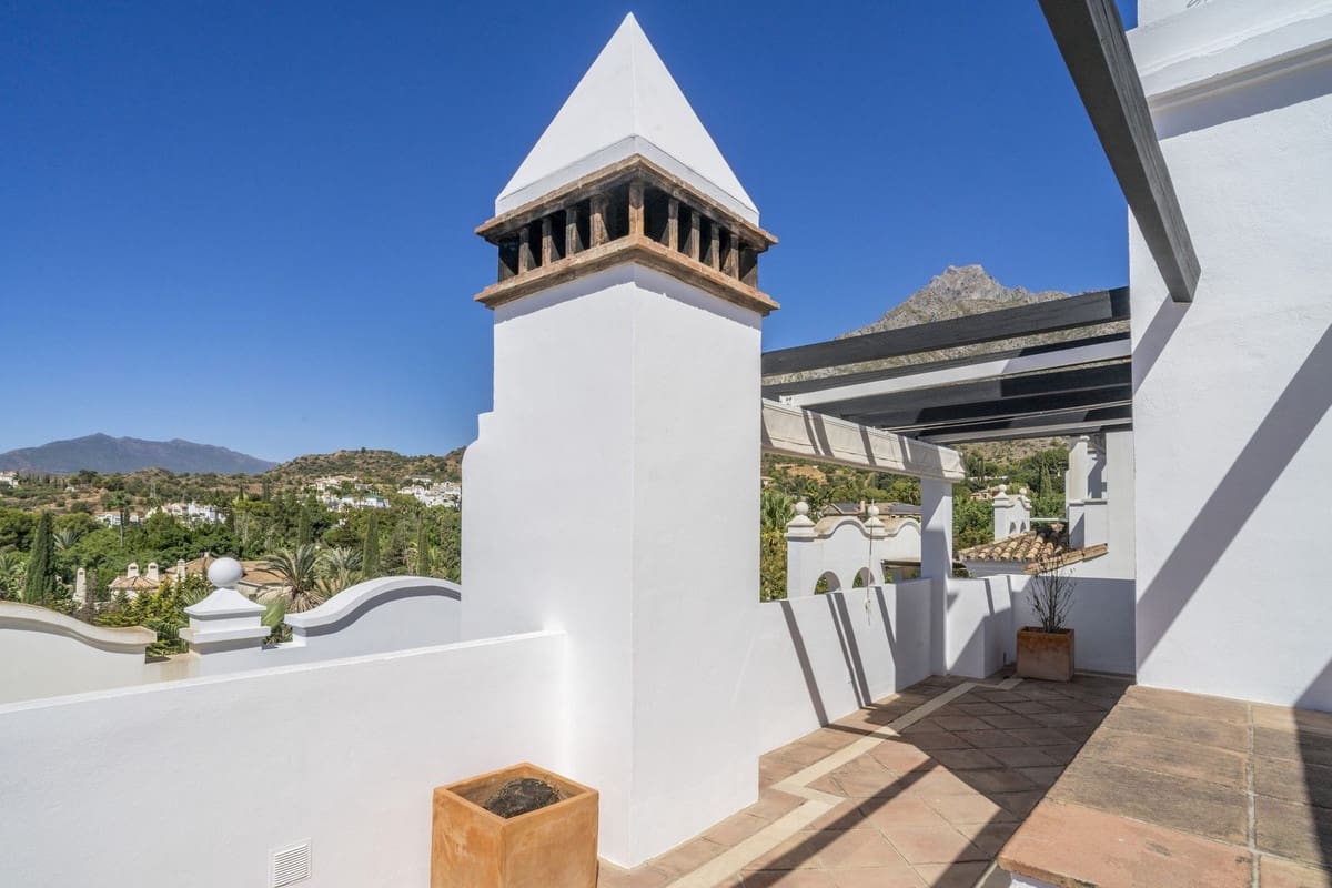 2 chambre Penthouse à vendre à Marbella avec piscine garage - 1 240 000 € (Ref: 9540534)