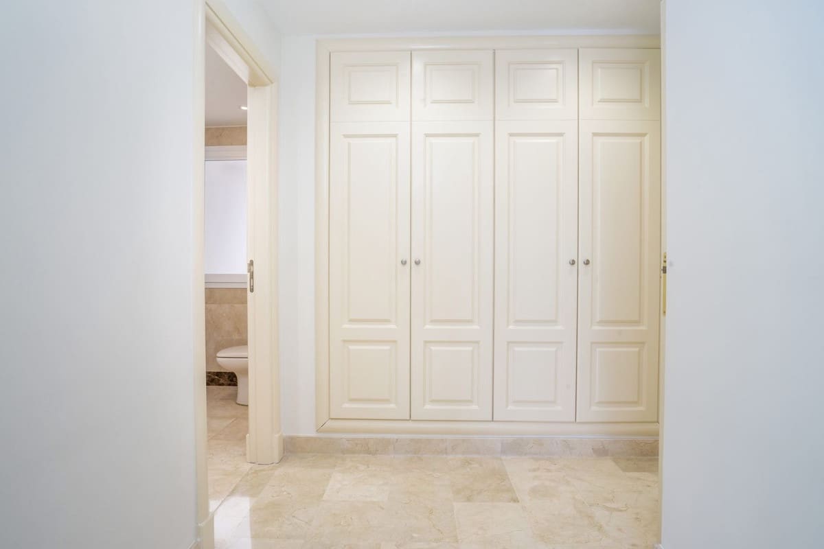 2 chambre Penthouse à vendre à Marbella avec piscine garage - 1 240 000 € (Ref: 9540534)