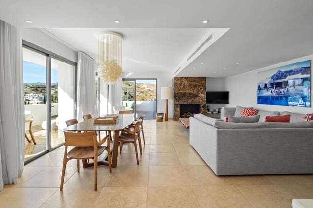 3 soveværelse Penthouse til salg i Los Flamingos, Benahavís med swimmingpool - € 1.250.000 (Ref: 9540535)