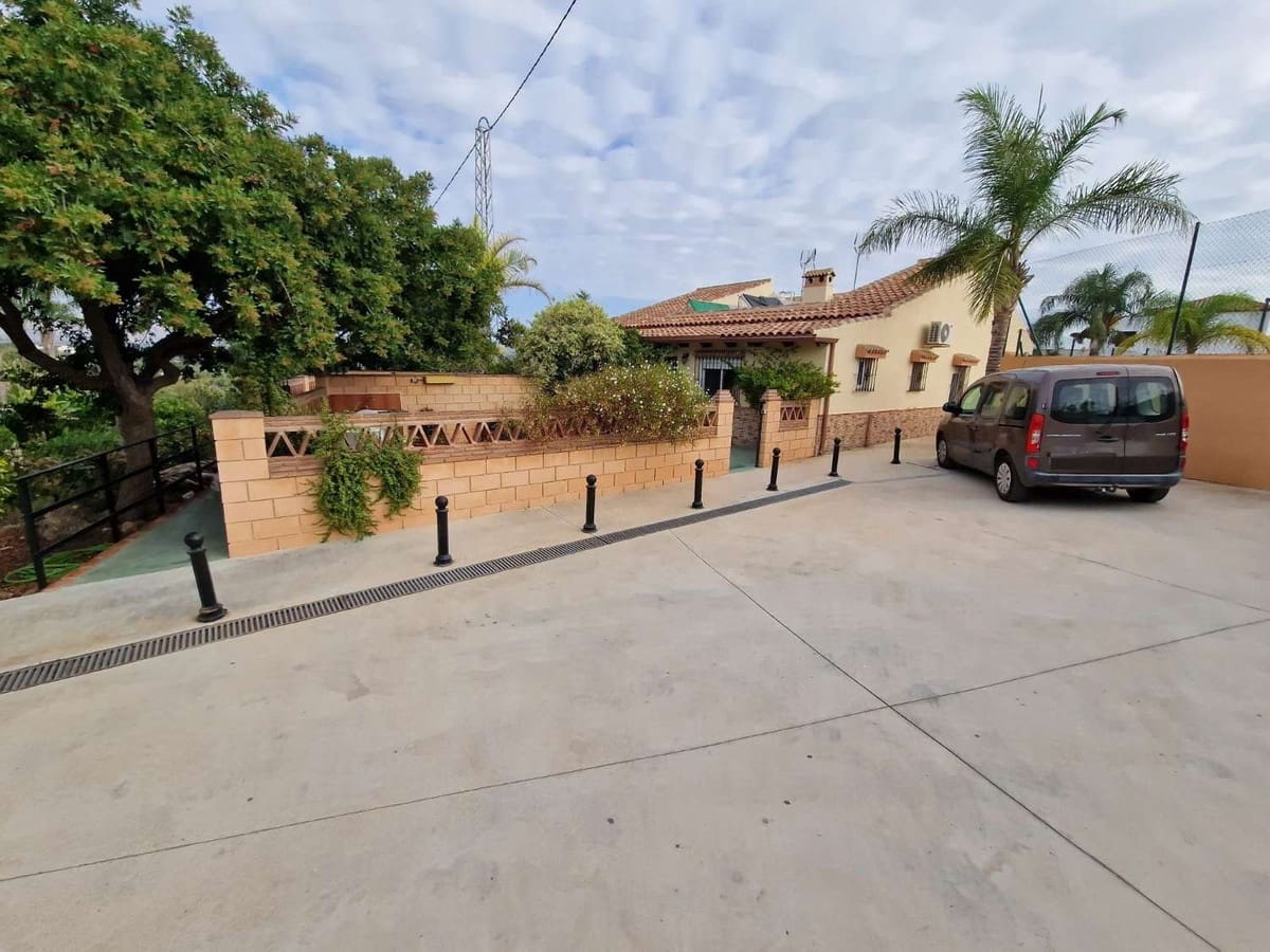 7 sypialnia Finka/Dom wiejski na sprzedaż w Alhaurin de la Torre z garażem - 1 270 000 € (Ref: 9540538)