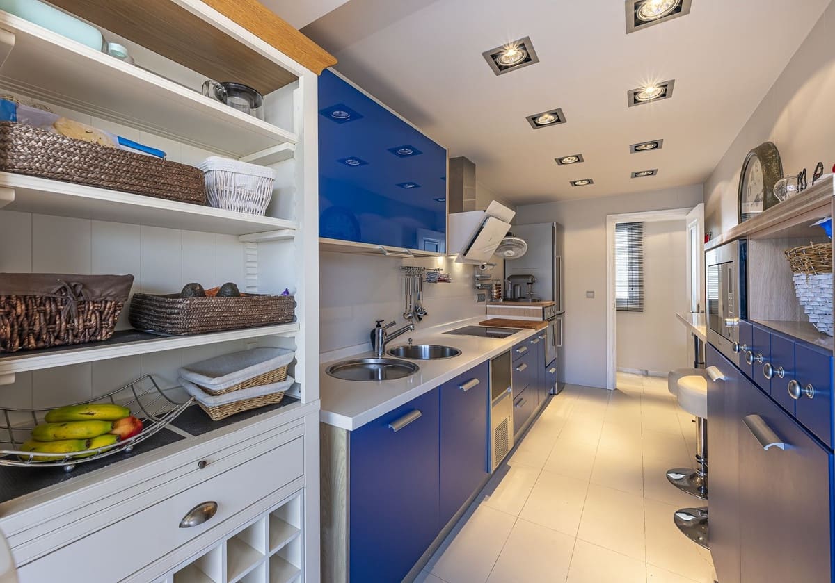 4 slaapkamer Penthouse te koop in Golden Mile met zwembad garage - € 1.295.000 (Ref: 9540542)