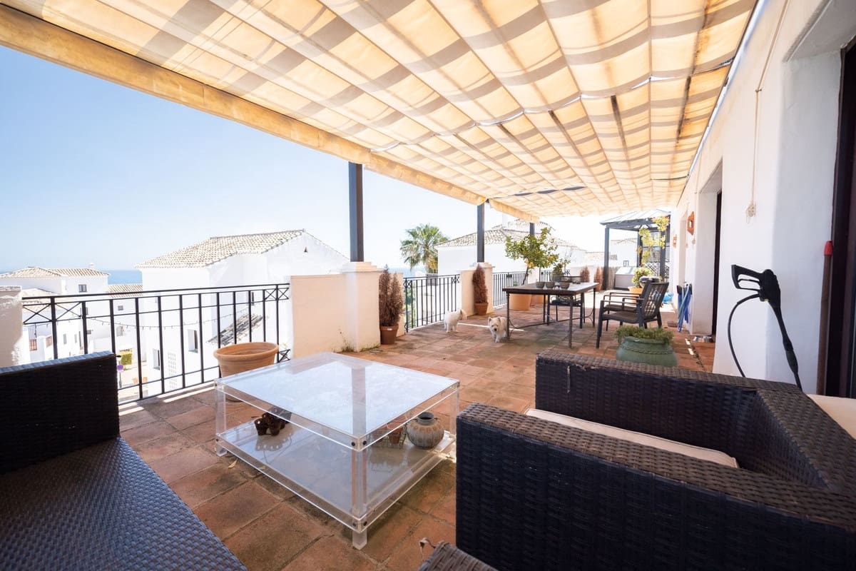 3 soveværelse Penthouse til salg i Los Monteros med swimmingpool garage - € 1.300.000 (Ref: 9540543)