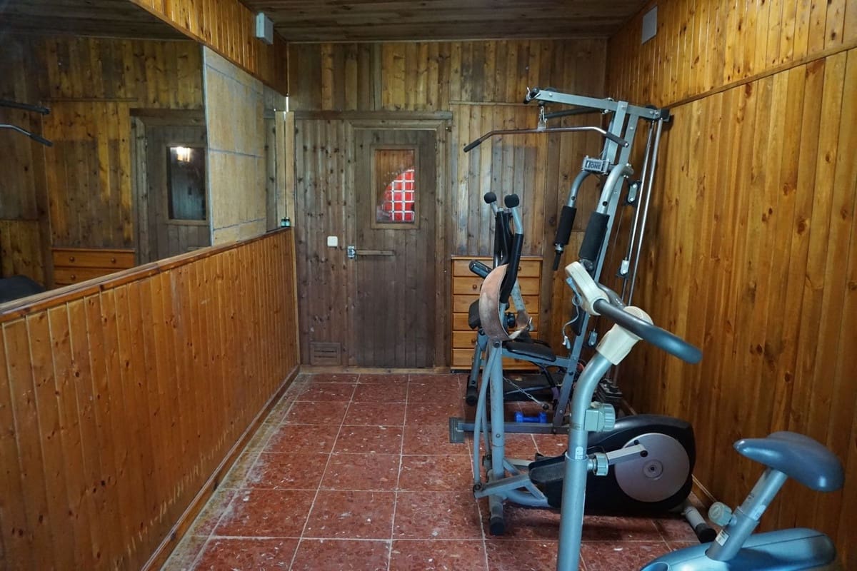 6 quarto Quinta/Casa Rural para venda em Estepona com piscina garagem - 1 300 000 € (Ref: 9540545)