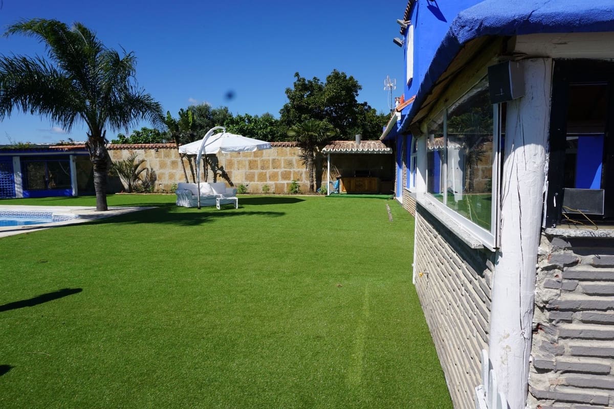 6 quarto Quinta/Casa Rural para venda em Estepona com piscina garagem - 1 300 000 € (Ref: 9540545)