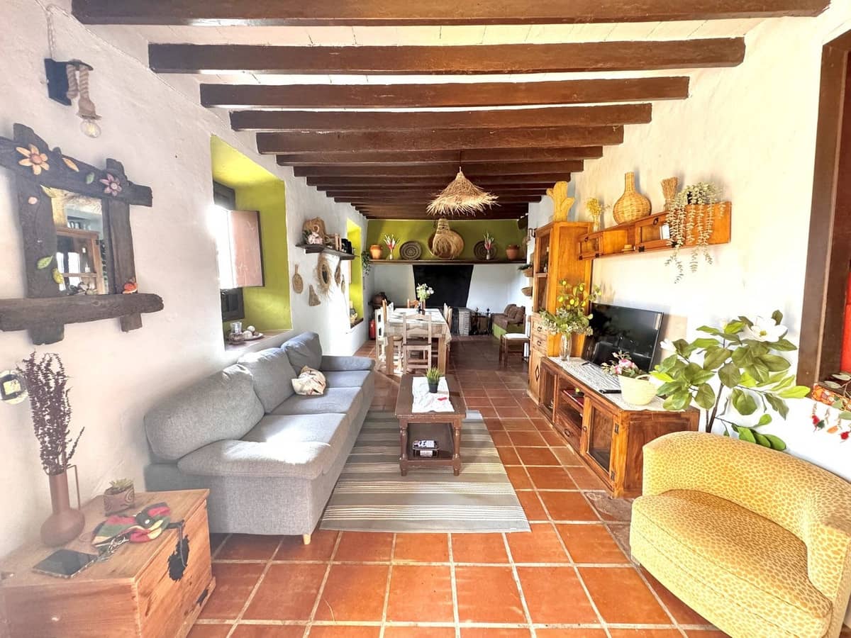 11 bedroom Finca/Country House for sale in Malaga city with pool - € 1,300,000 (Ref: 9540546)