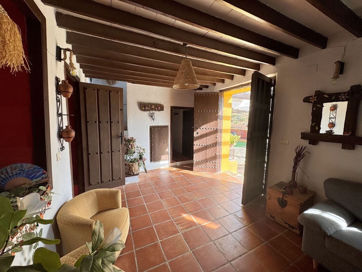 11 bedroom Finca/Country House for sale in Malaga city with pool - € 1,300,000 (Ref: 9540546)