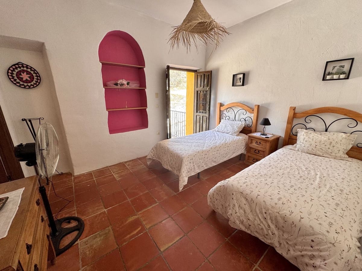 11 bedroom Finca/Country House for sale in Malaga city with pool - € 1,300,000 (Ref: 9540546)