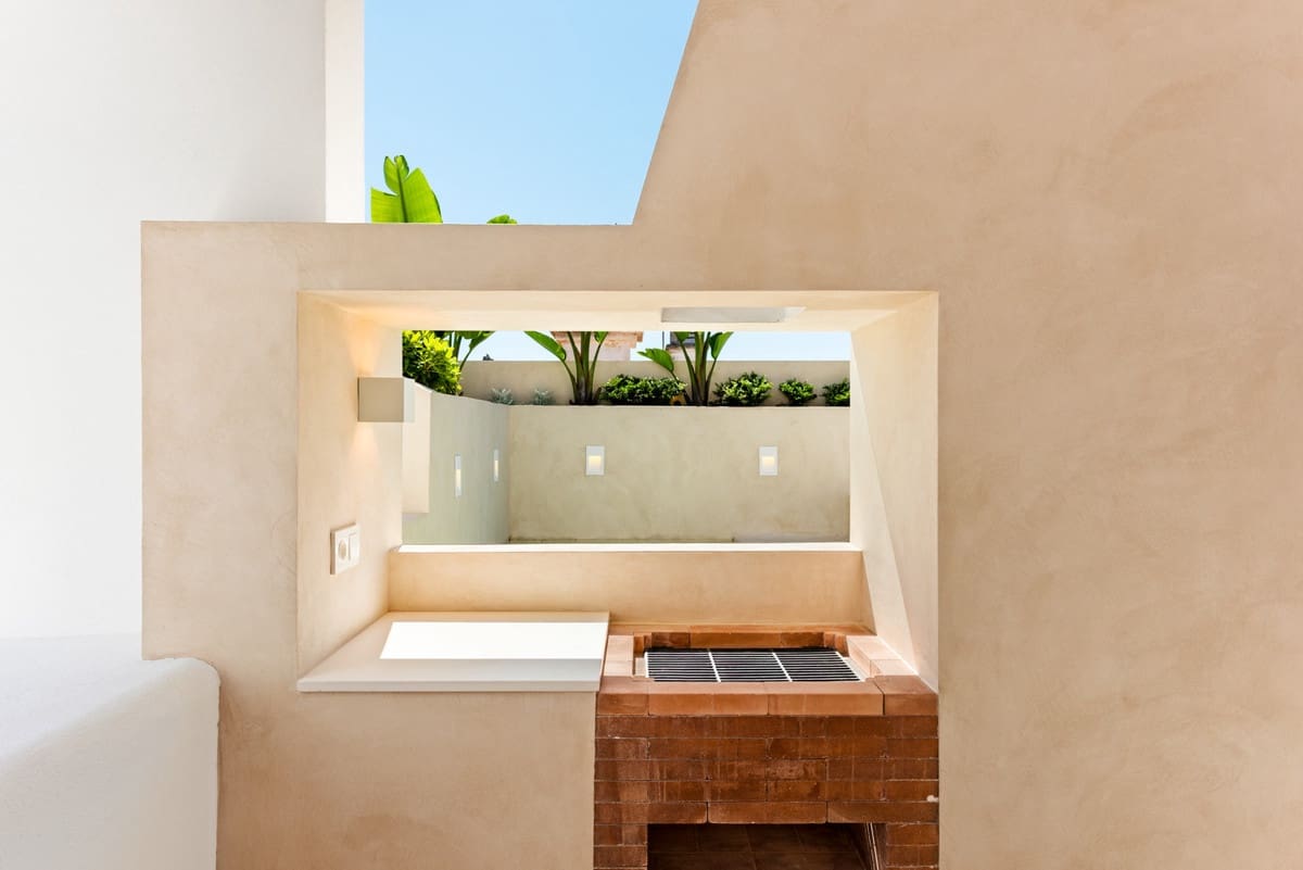 4 soveværelse Penthouse til salg i La Duquesa / Puerto de la Duquesa med swimmingpool - € 1.350.000 (Ref: 9540548)