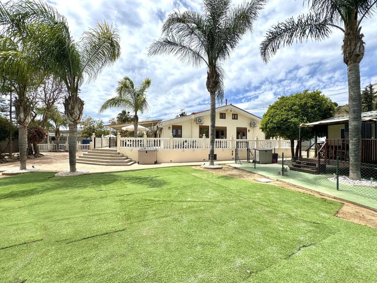 5 slaapkamer Finca/Landhuis te koop in Mijas - € 1.395.000 (Ref: 9540549)