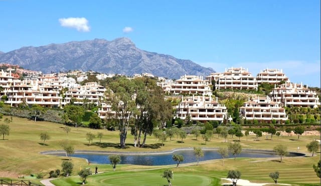 3 bedroom Penthouse for sale in Benahavís pueblo, Benahavís with pool garage - € 1,400,000 (Ref: 9540552)