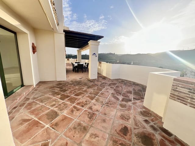 3 bedroom Penthouse for sale in Benahavís pueblo, Benahavís with pool garage - € 1,400,000 (Ref: 9540552)