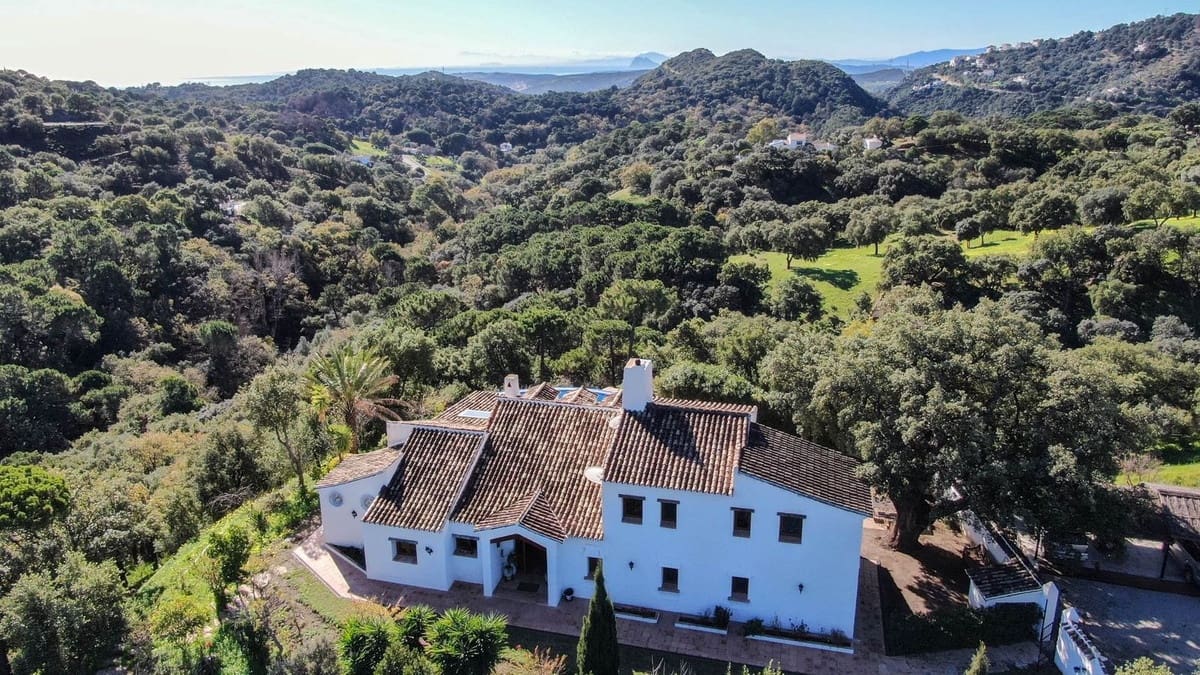 5 chambre Finca/Maison de Campagne à vendre à Casares avec piscine - 1 400 000 € (Ref: 9540554)