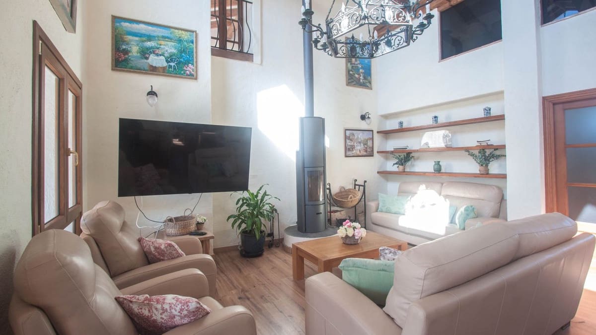 Finca/Casa Rural de 5 habitaciones en Casares en venta con piscina - 1.400.000 € (Ref: 9540554)