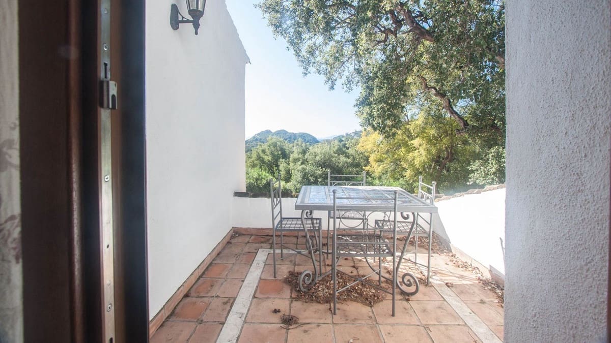 Finca/Casa Rural de 5 habitaciones en Casares en venta con piscina - 1.400.000 € (Ref: 9540554)