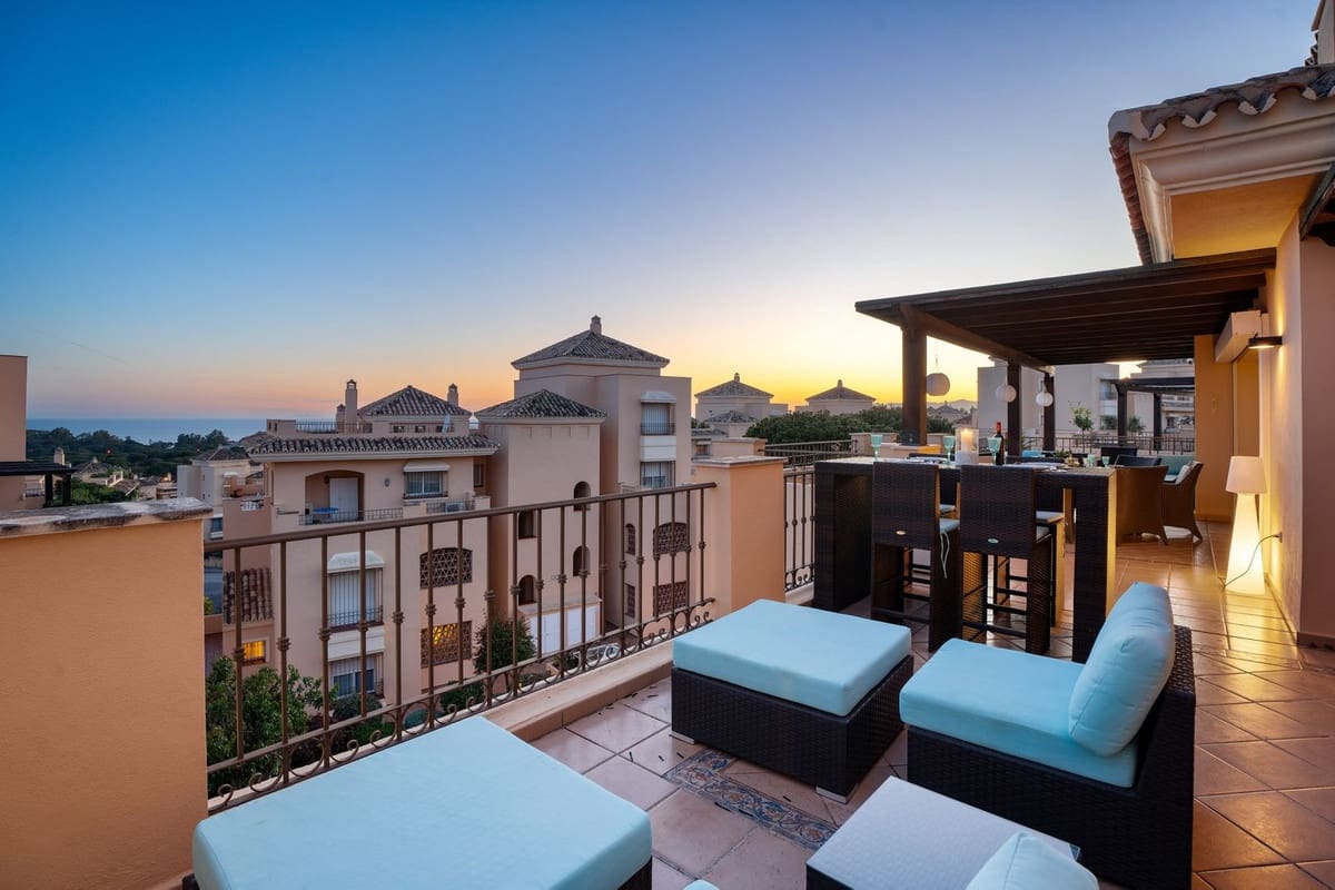 4 quarto Penthouse para venda em Elviria com piscina garagem - 1 449 000 € (Ref: 9540555)