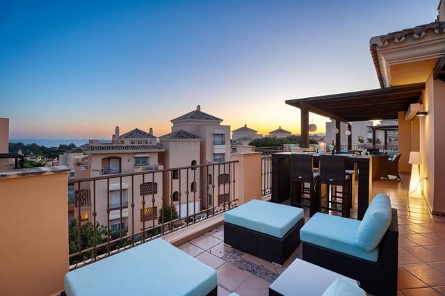 4 quarto Penthouse para venda em Elviria, Marbella com piscina garagem - 1 449 000 € (Ref: 9540555)